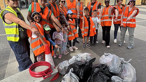 litter pick around Brooklands Square, August 2025